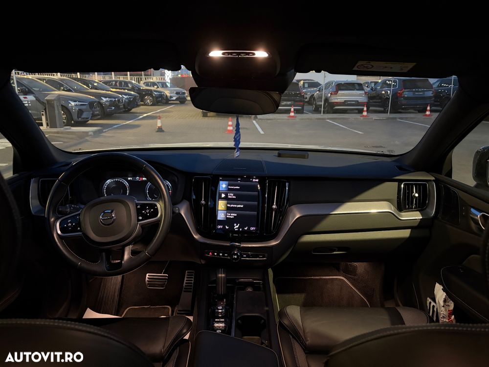 Volvo XC 60 B4 MHEV AT8 FWD R-Design - 9