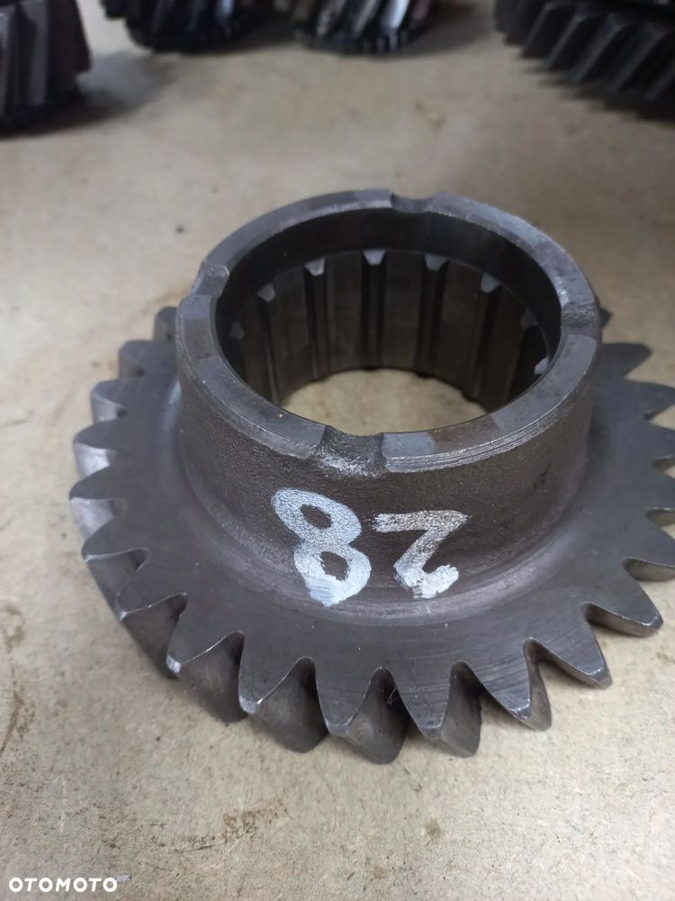 Massy Ferguson koło zębate 28z 3383433m1,3618320m1,koło 4 biegu, - 1