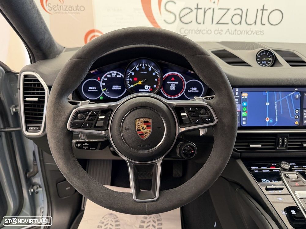 Porsche Cayenne Coupé E-Hybrid - 17