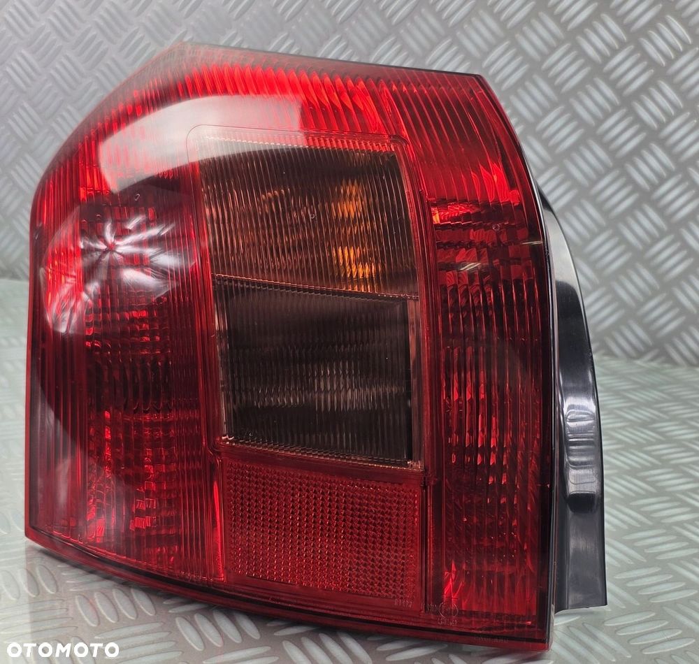 Lampa wkład lewa lewy tył tylna Toyota Corolla E12 Hatchback HB… - 2