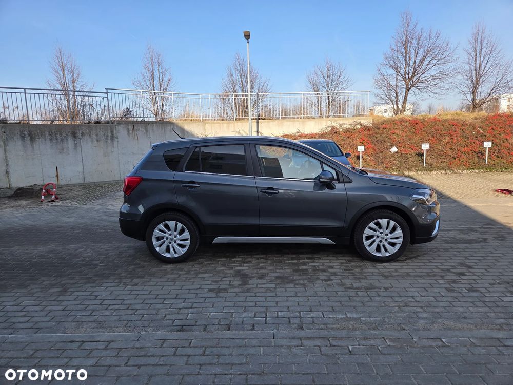 Suzuki SX4 S-Cross 1.0 T Premium - 4