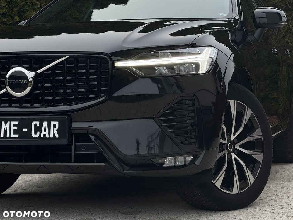 Volvo XC 60 B4 D AWD Plus Dark - 36