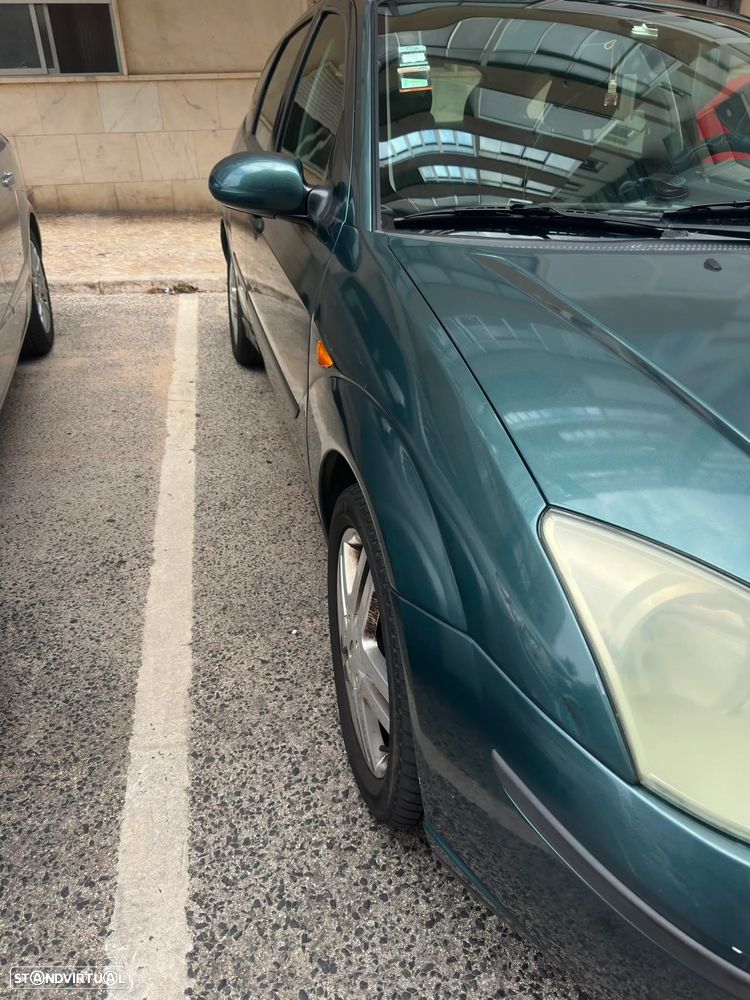 Ford Focus 1.6 Ghia - 3