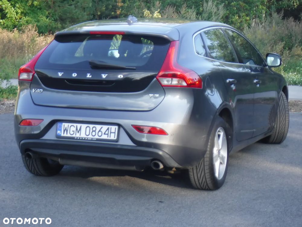 Volvo V40 T3 Momentum - 7