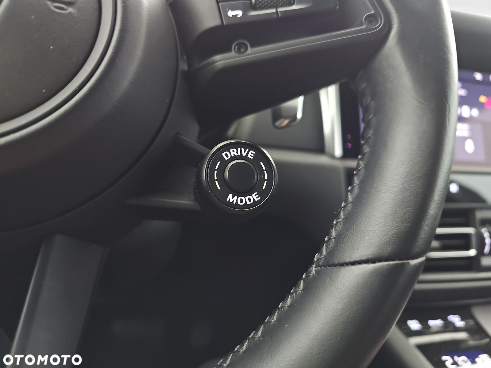 Porsche Macan T - 21