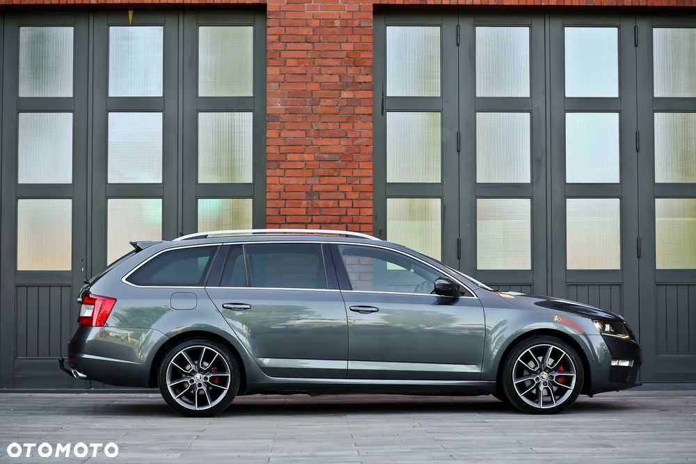 Skoda Octavia 2.0 TDI 4x4 RS Challenge DSG - 2