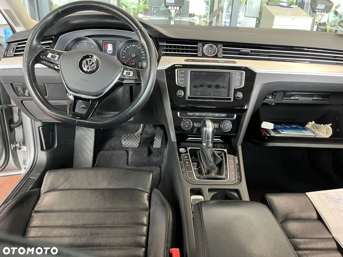 Volkswagen Passat - 6