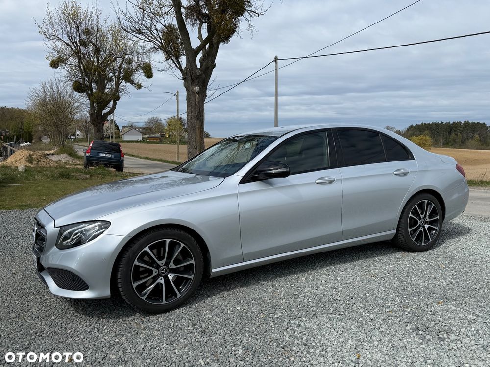 Mercedes-Benz Klasa E 220 d 9G-TRONIC Sportstyle Edition - 14
