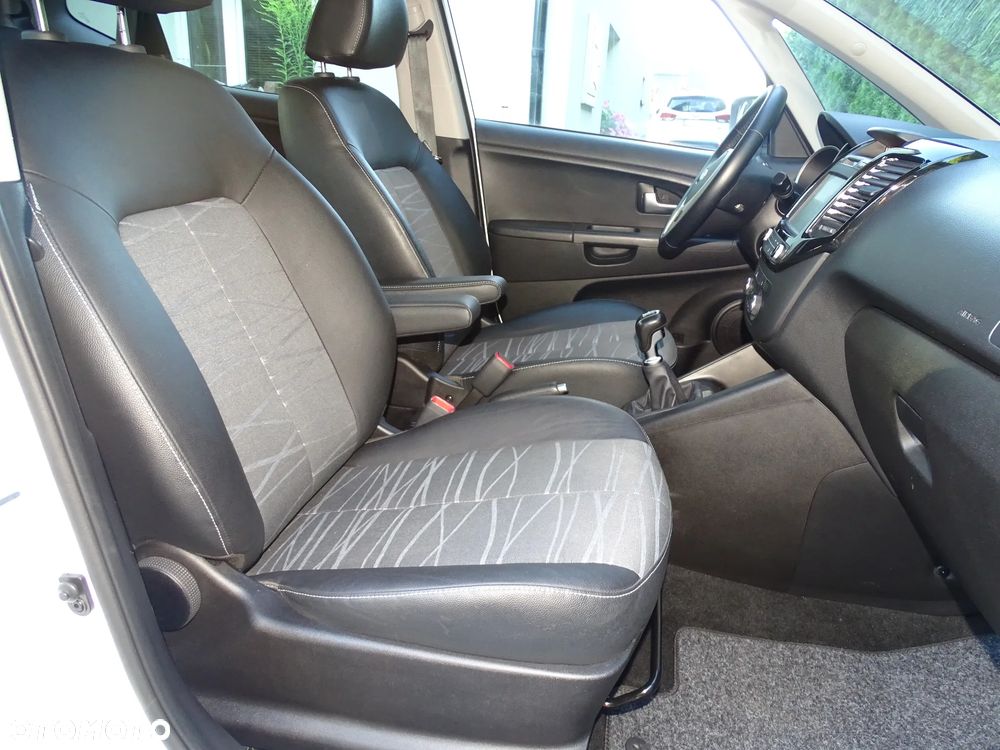 Kia Venga 1.4 CVVT Business Line - 14