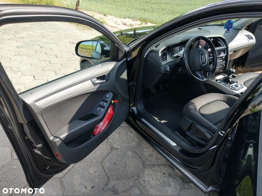 Audi A4 Avant 2.0 TDI DPF quattro Attraction - 10