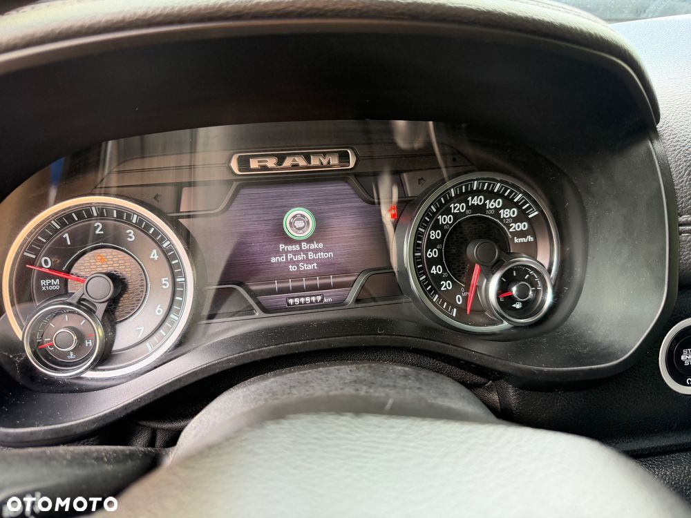 Dodge RAM - 32
