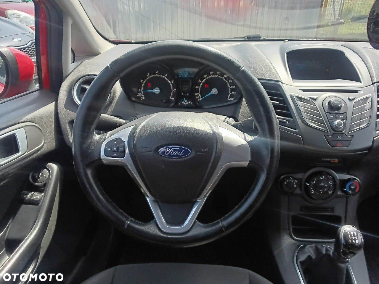 Ford Fiesta - 22