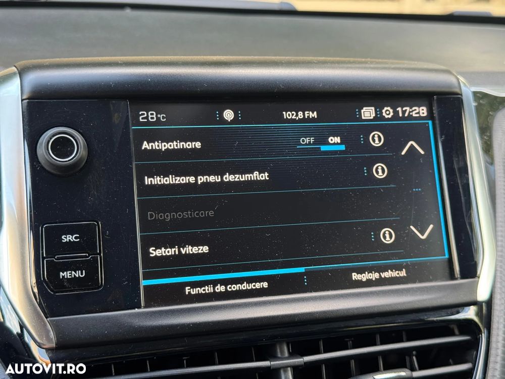 Peugeot 2008 PureTech 110 GPF Stop&Start EAT6 Allure - 23