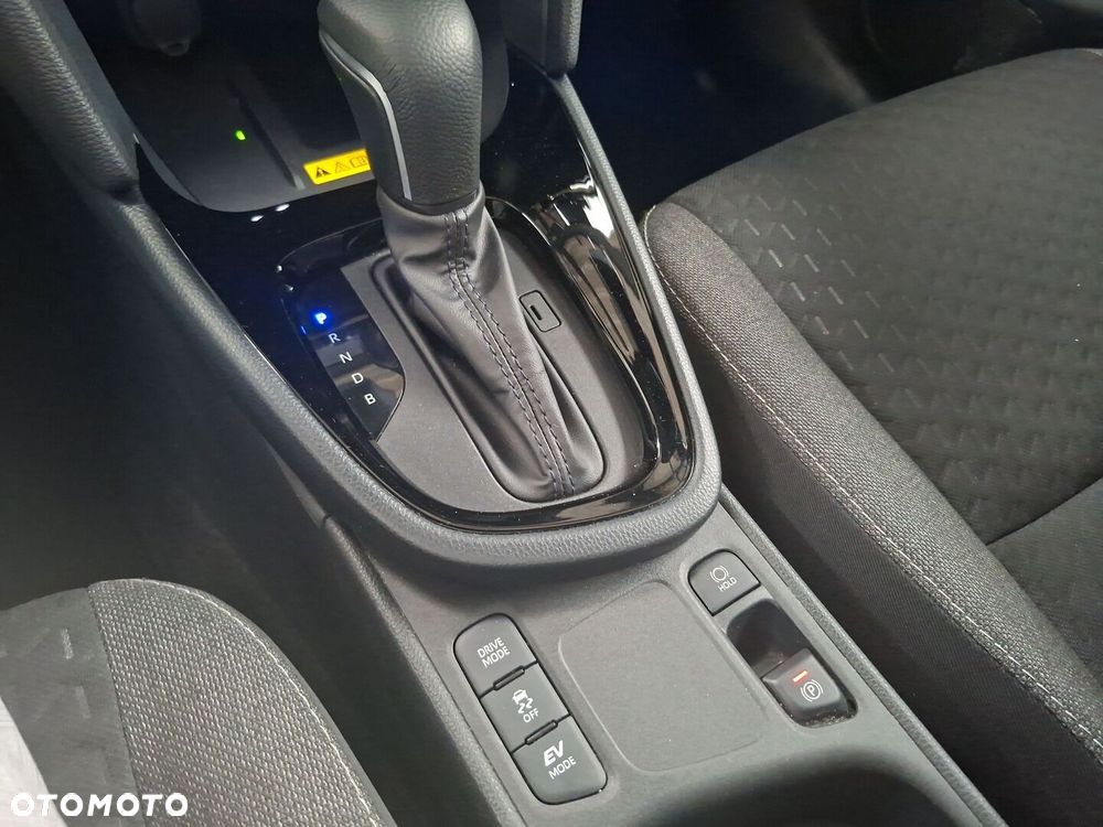 Toyota Yaris Cross - 17