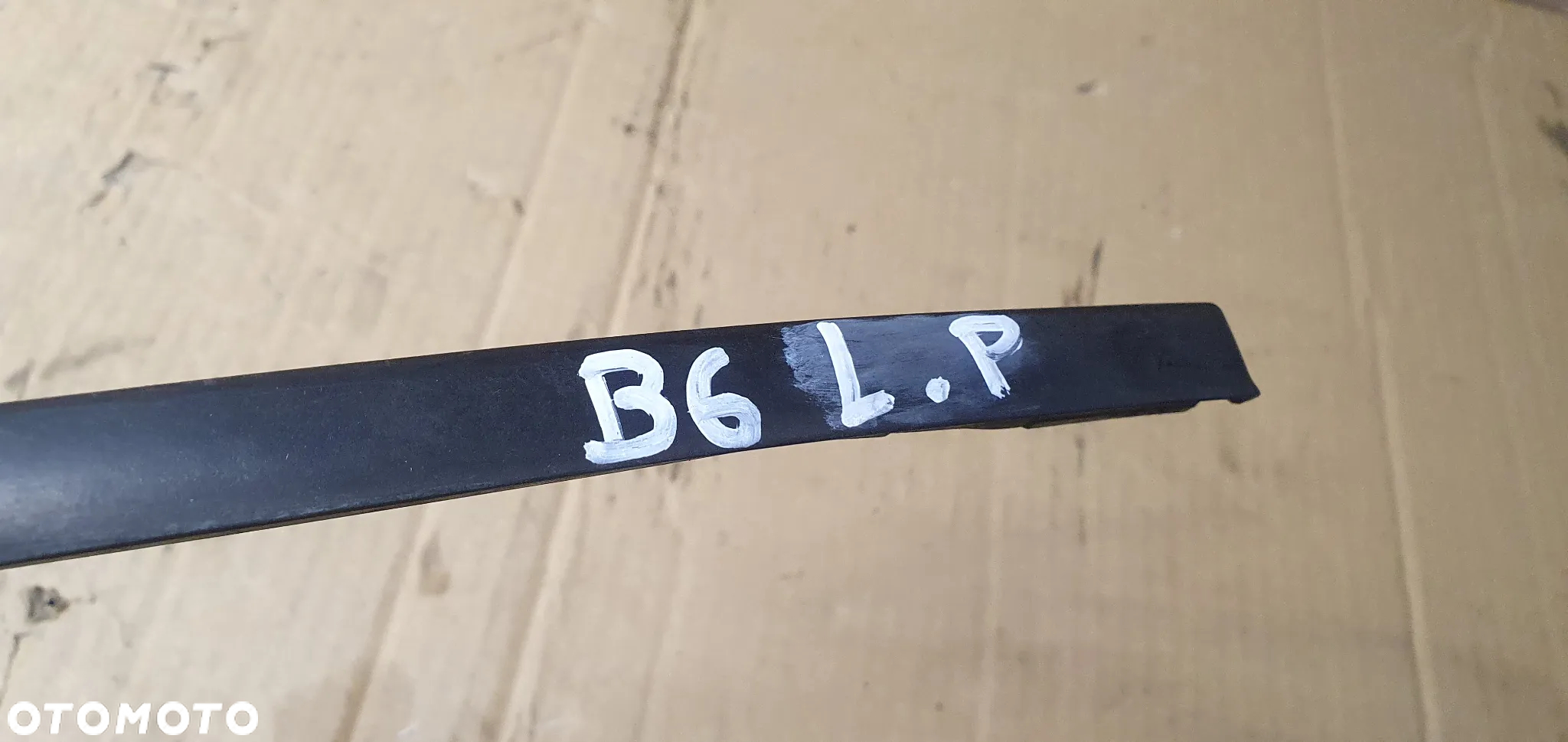 Listwa szyby czołowej lewy przód VW Passat B6 3C0854327A - 6