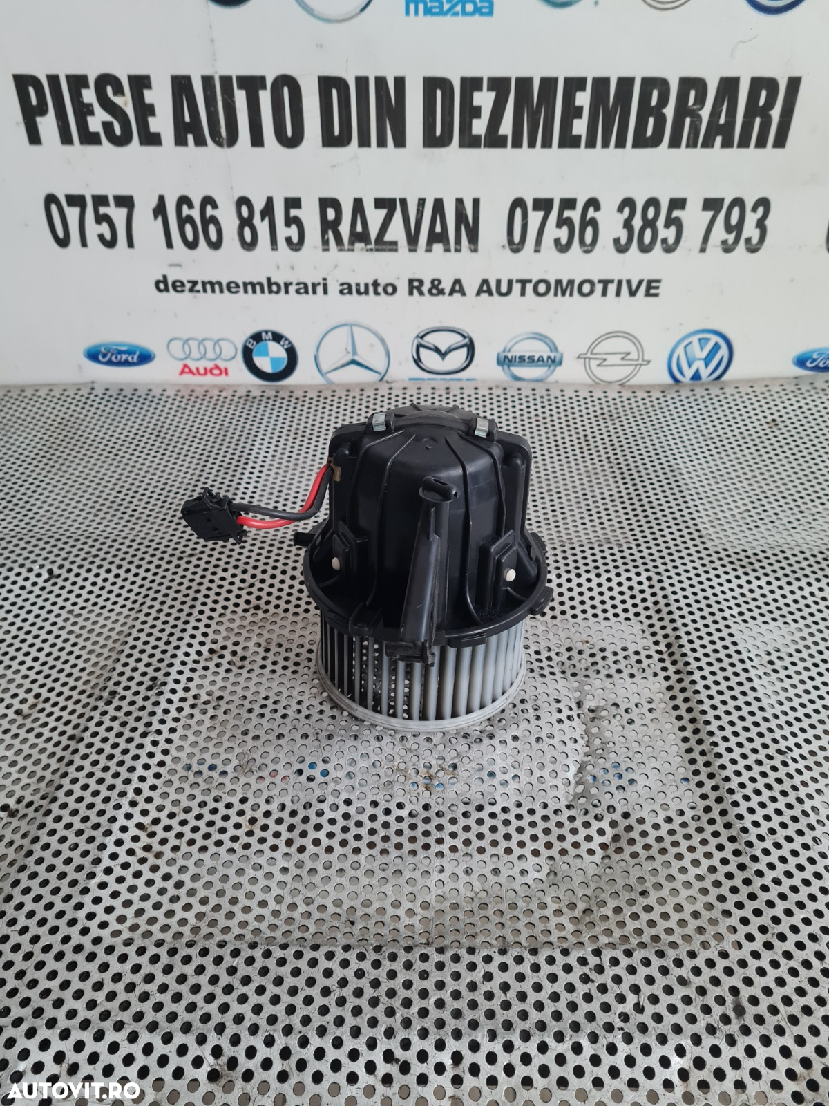 Aeroterma Bord Ventilator Habitaclu Audi A4 B8 A5 8T Volan Stanga An 2007-2008-2009-2010-2011-2012- - 2
