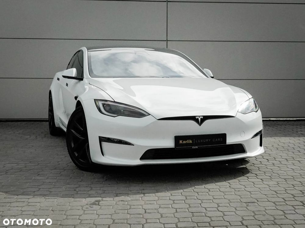 Tesla Model S - 1