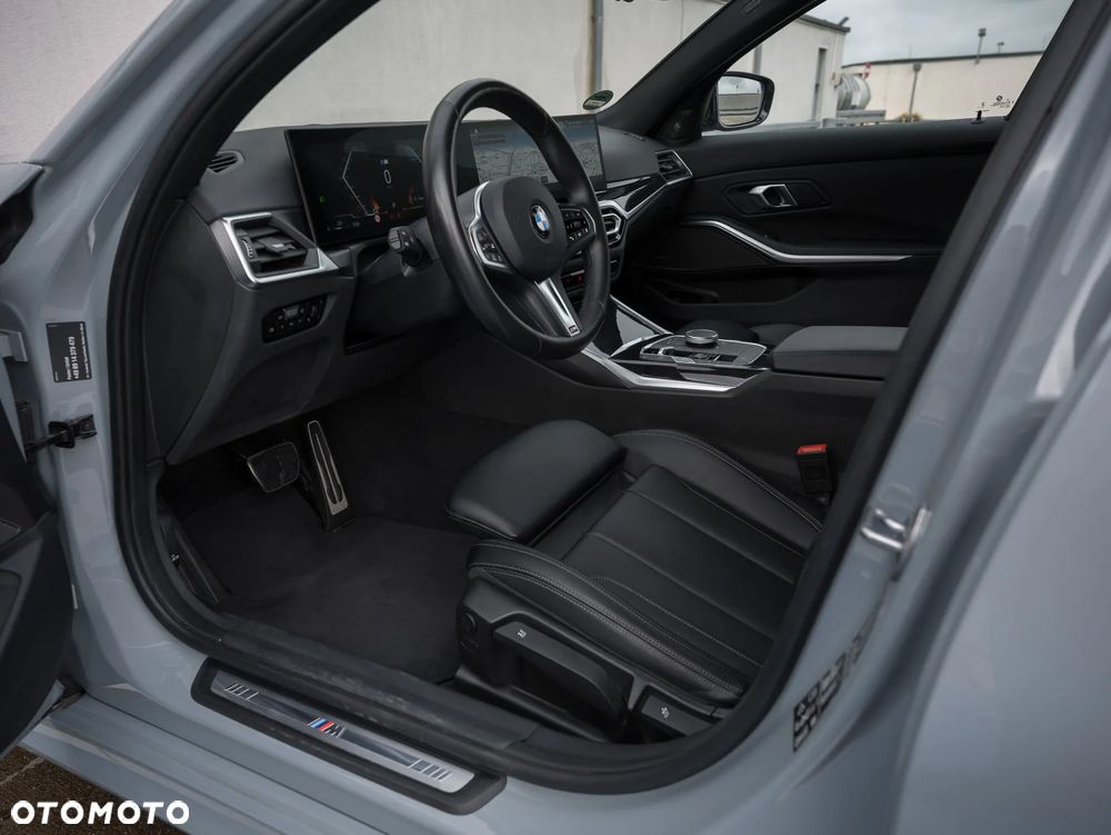 BMW Seria 3 320d Touring xDrive M Sport - 25