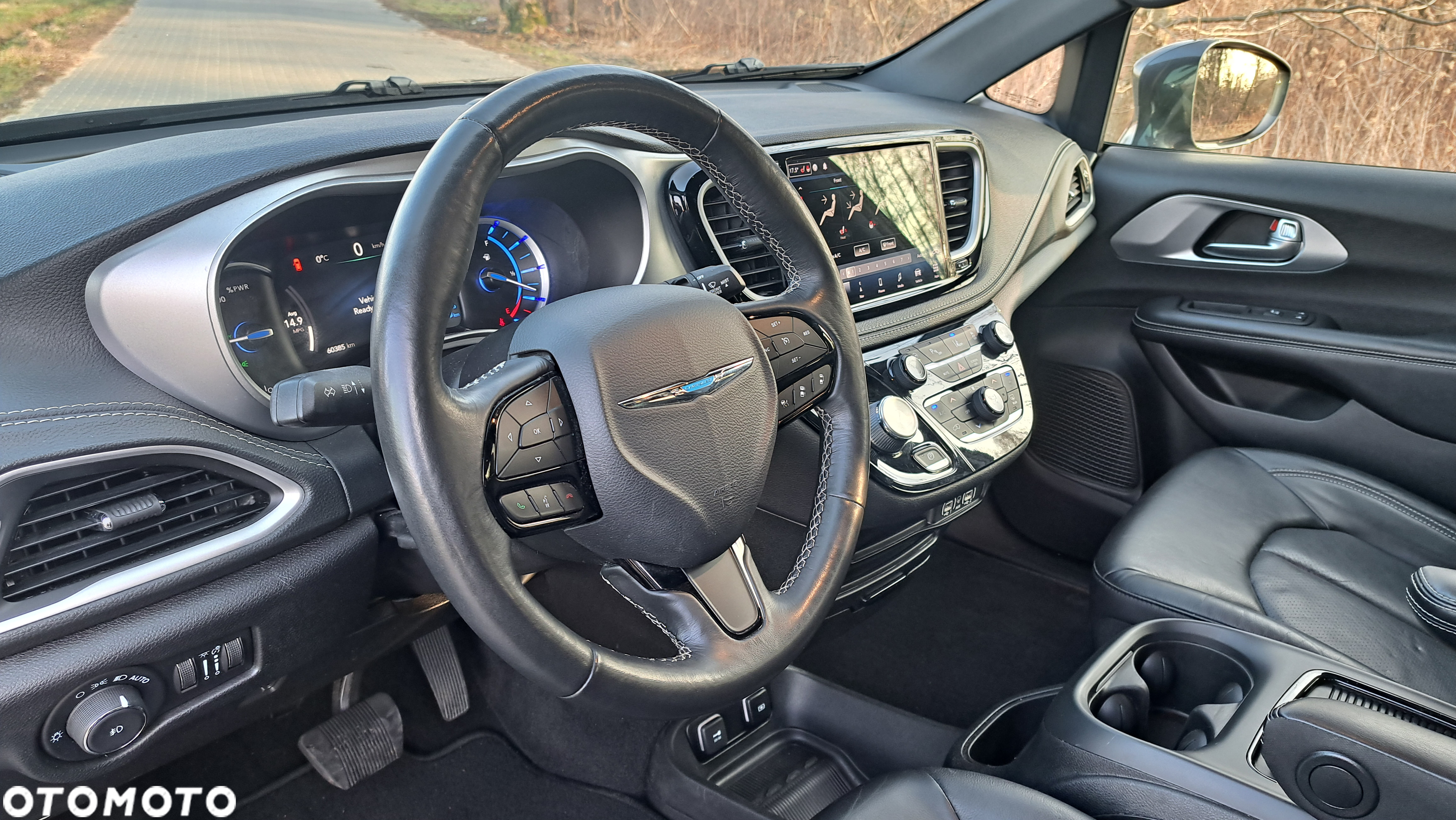 Chrysler Pacifica - 15
