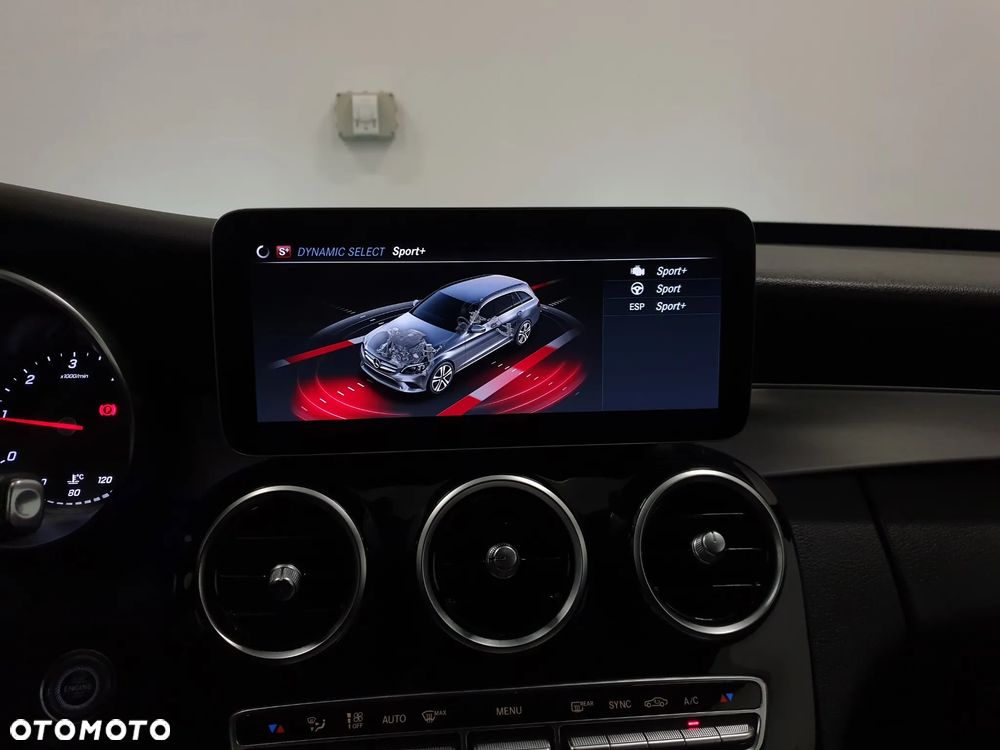 Mercedes-Benz Klasa C 220 d 9G-TRONIC - 22
