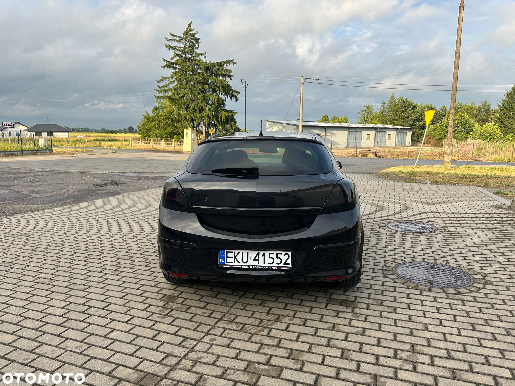 Opel Astra GTC 1.6 Sport - 4