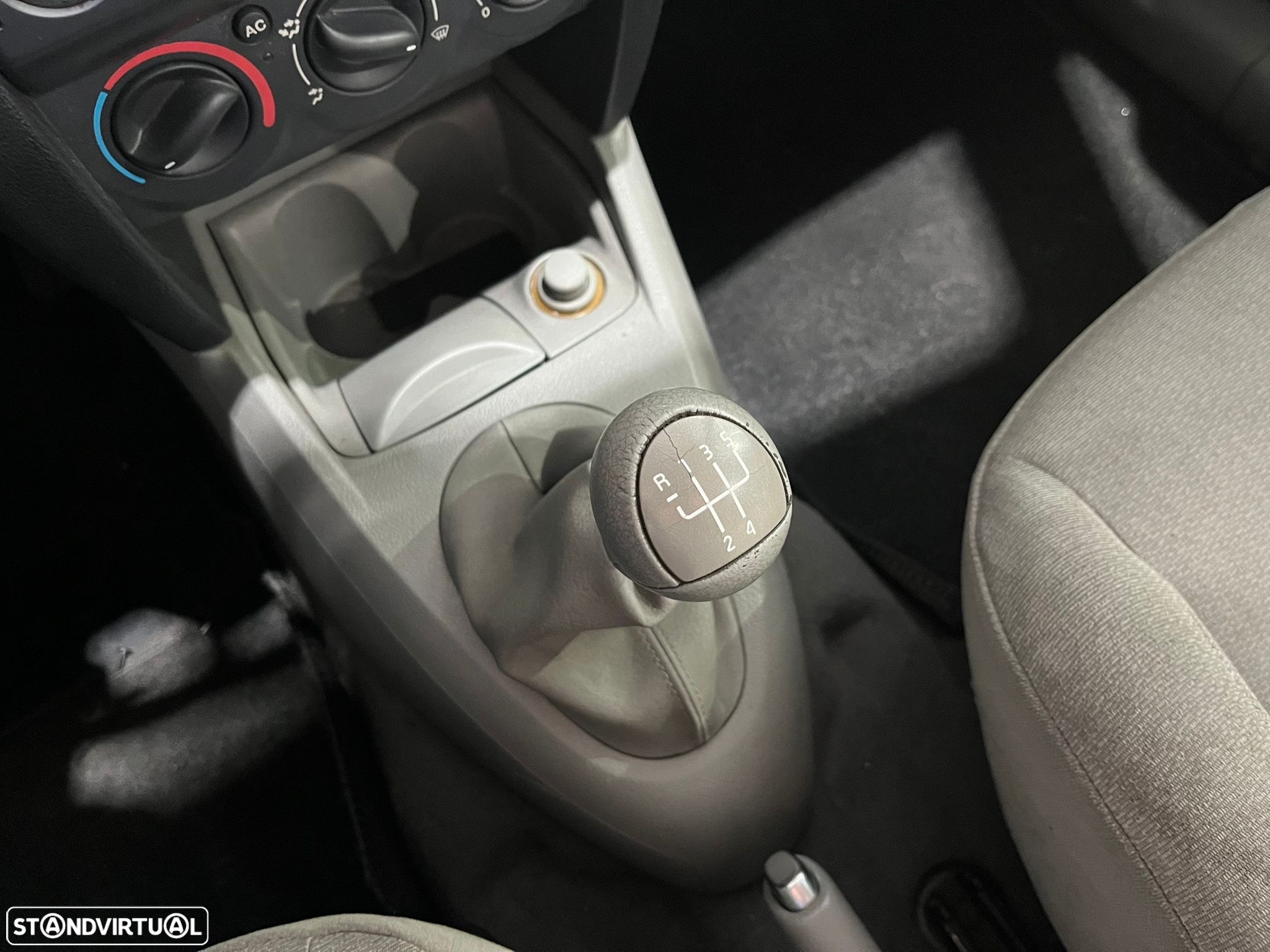 Renault Clio 1.2 16V Expression - 15