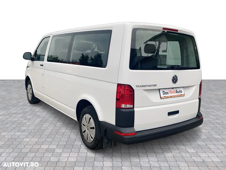 Volkswagen Multivan - 8
