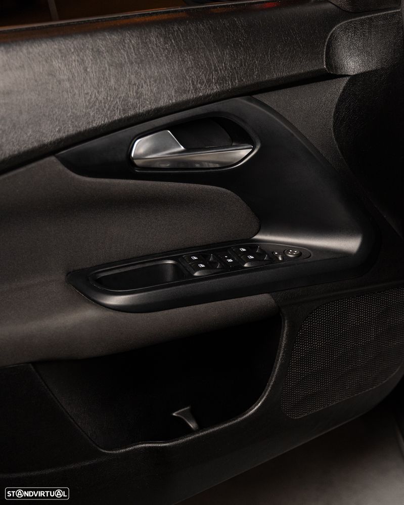 Fiat Tipo Station Wagon Cross 1.0 GSE T3 Cross - 24