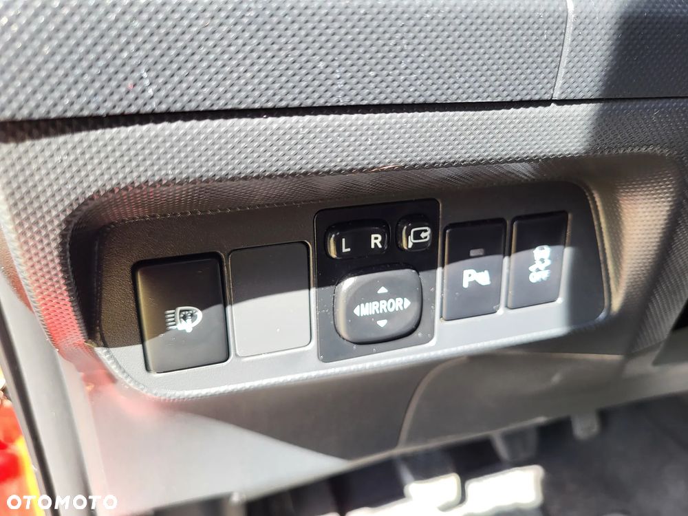 Toyota Auris 1.6 Valvematic Executive - 22