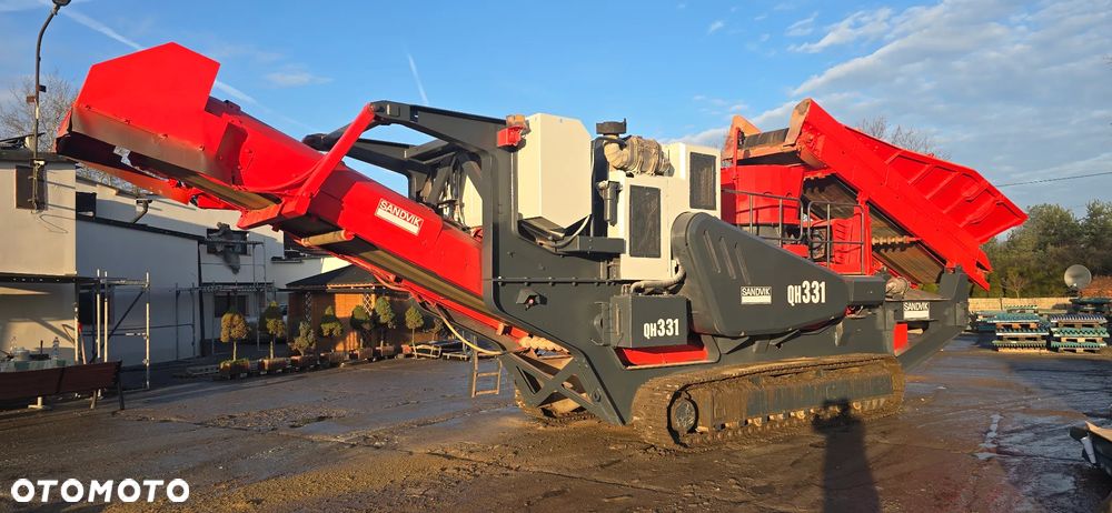 Powerscreen Kruszarka stożkowa Sandvik QH331, 2013 rok