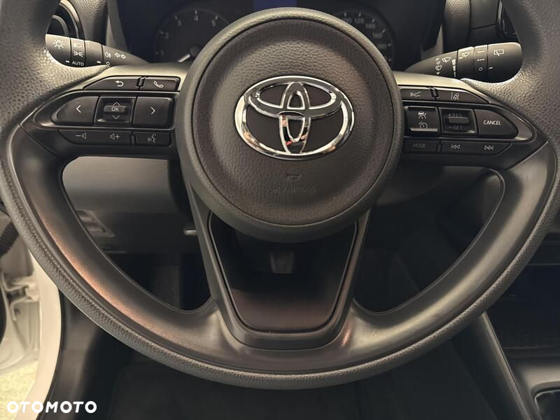Toyota Yaris 1.0 Active - 14