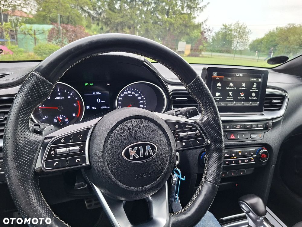 Kia Ceed 1.6 CRDi DCT GT Line - 12