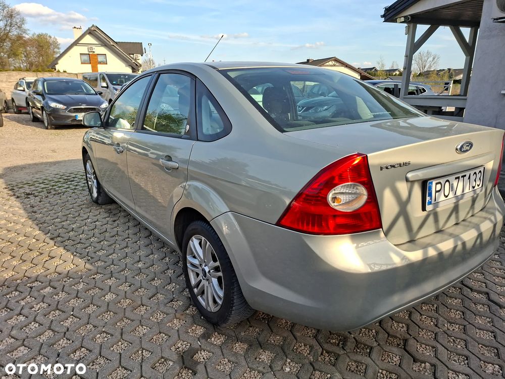 Ford Focus 1.6 Trend - 8
