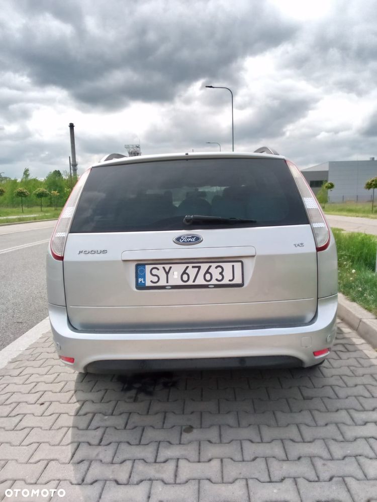 Ford Focus 1.6 Comfort - 6