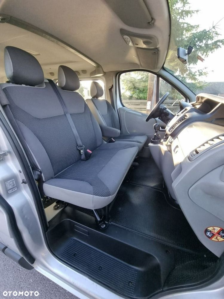 Opel Vivaro - 8
