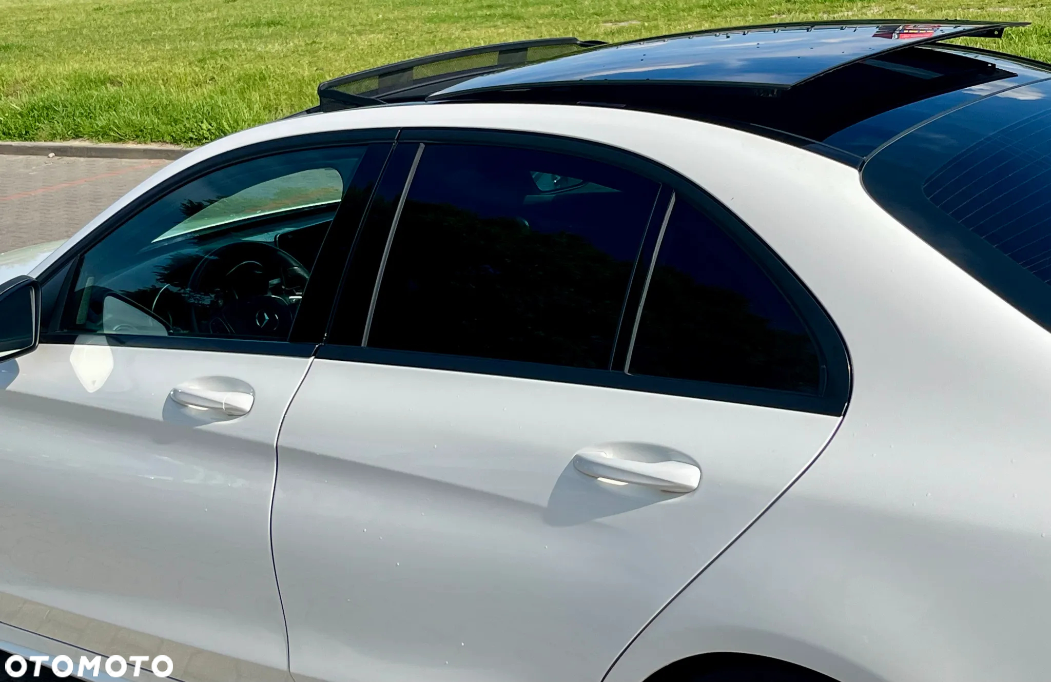 Mercedes-Benz Klasa C 300 7G-TRONIC - 14