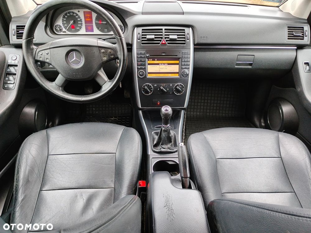 Mercedes-Benz Klasa B 180 CDI Special Edition - 17