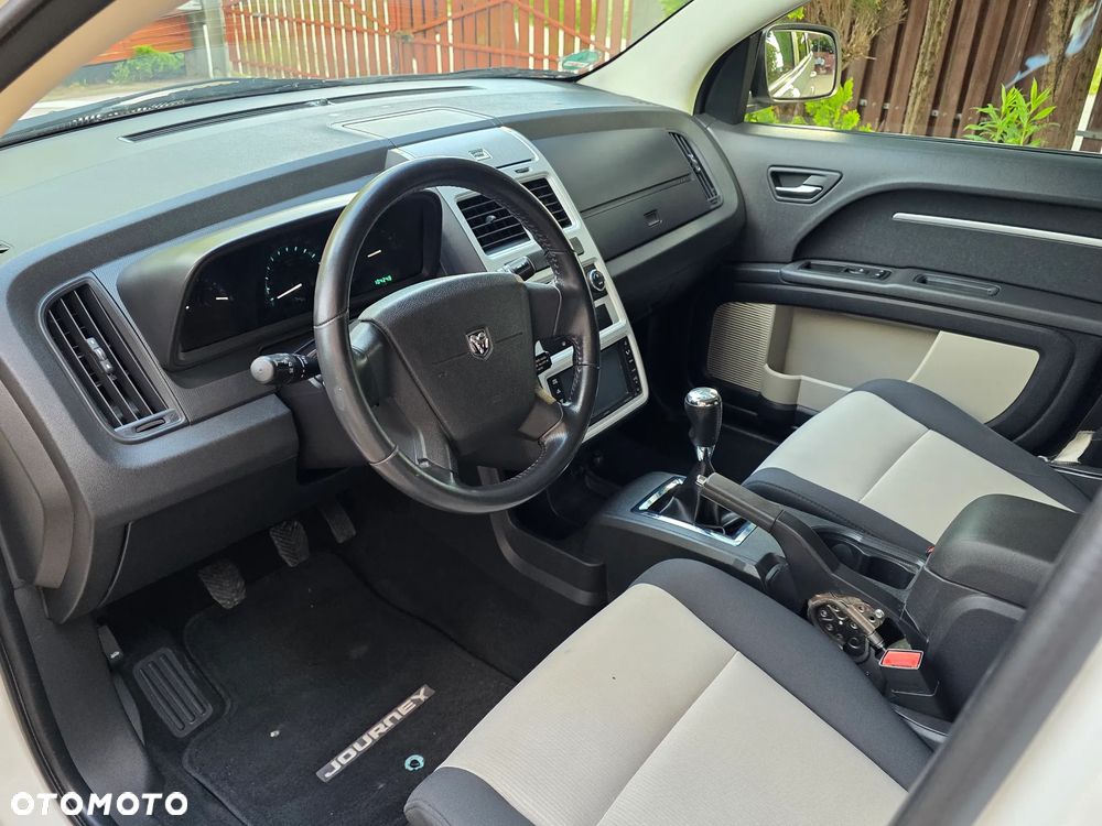 Dodge Journey 2.4 SXT - 19
