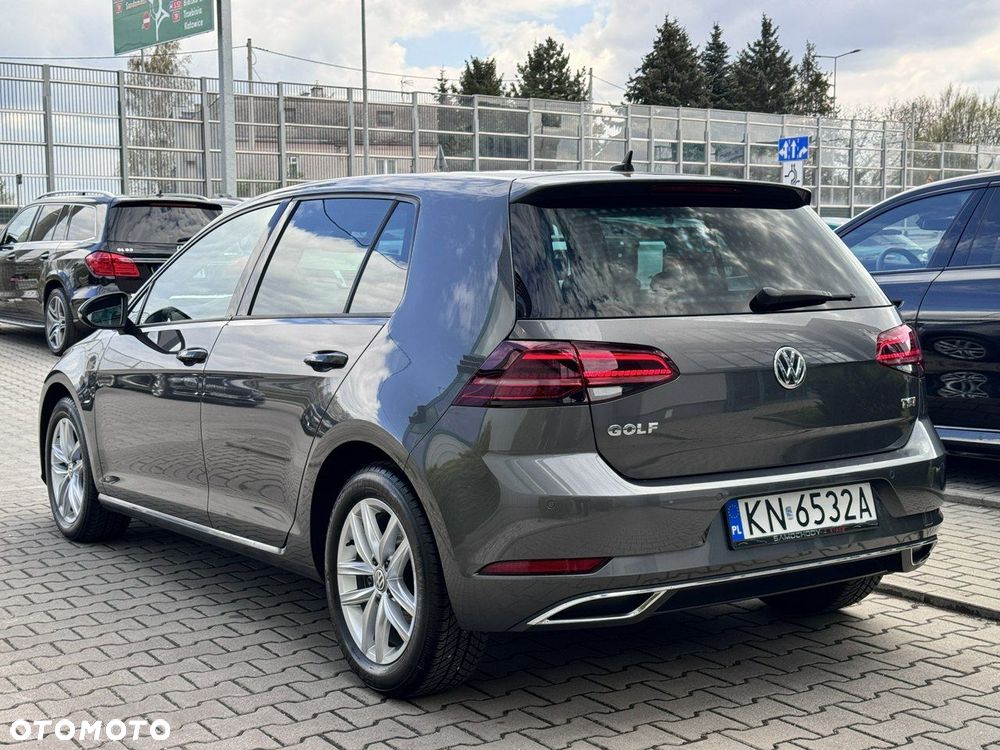Volkswagen Golf - 7