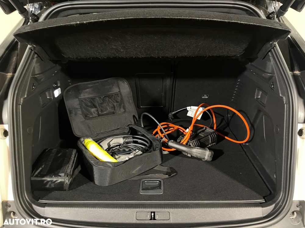 Peugeot 3008 225 e-EAT8 GT - 13