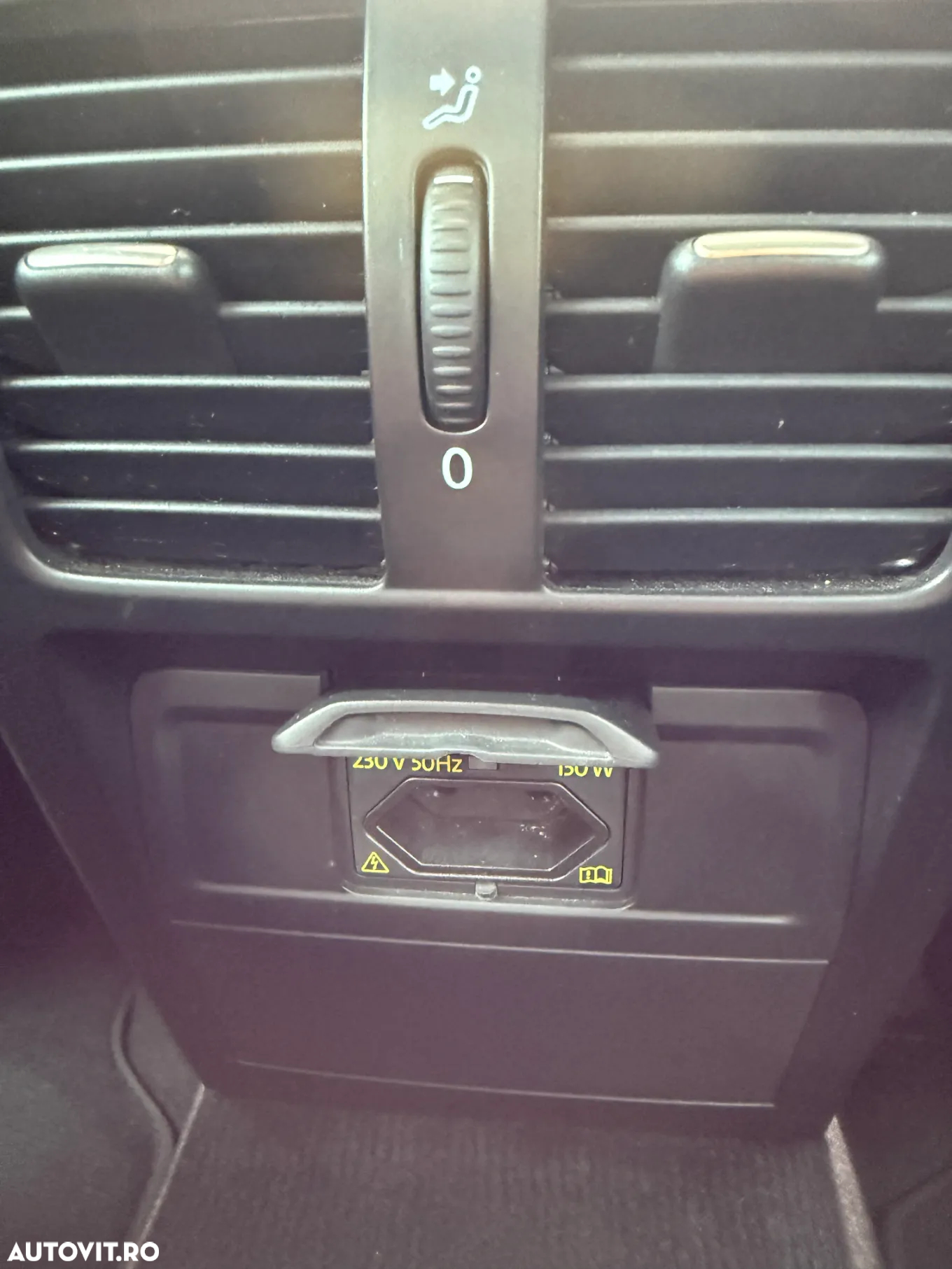 Volkswagen Passat Variant 2.0 TDI Blue TDI DSG Highline - 16