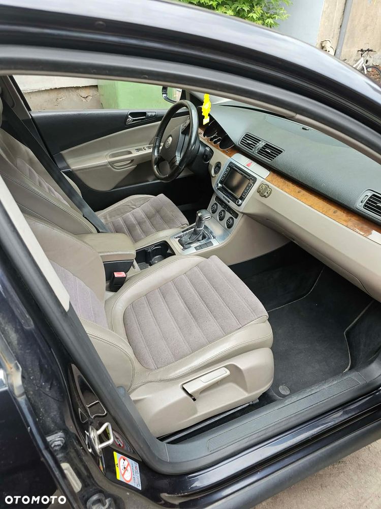 Volkswagen Passat 2.0 TDI DPF Highline DSG - 13