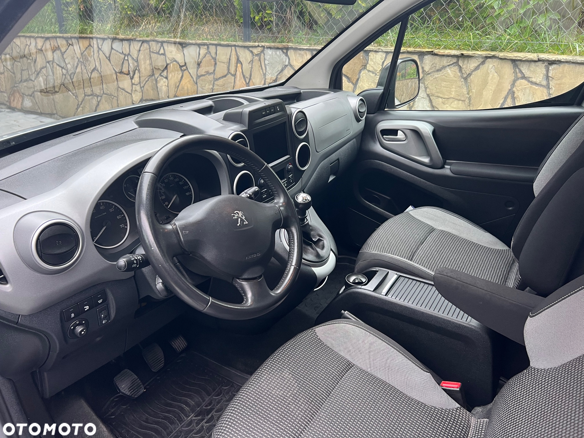Peugeot Partner 1.6 BlueHDi Outdoor S&S - 16