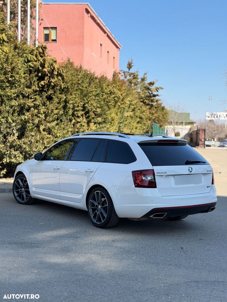 Skoda Octavia 2.0 TDI DSG RS - 4
