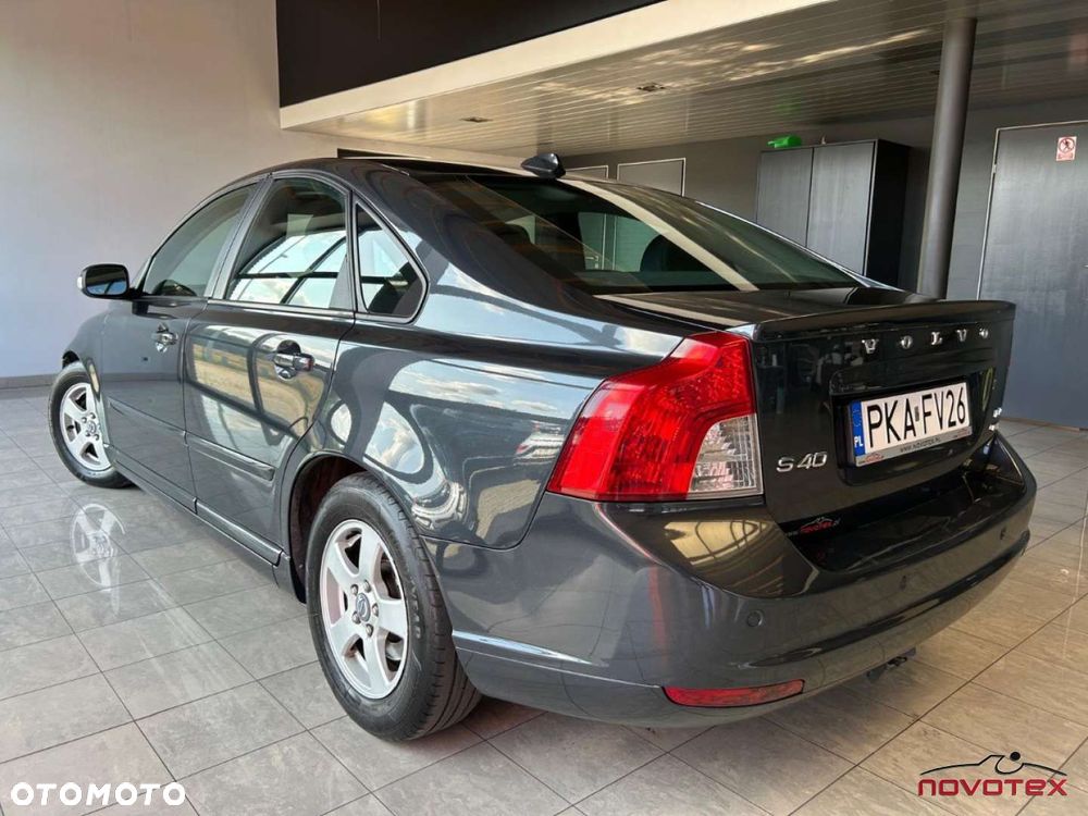 Volvo S40 1.6D Momentum - 4
