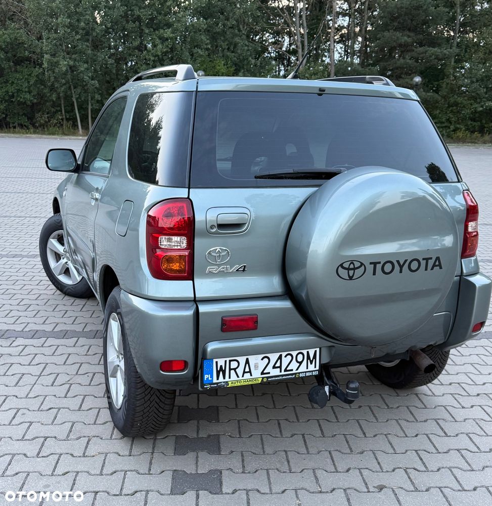 Toyota RAV4 - 11