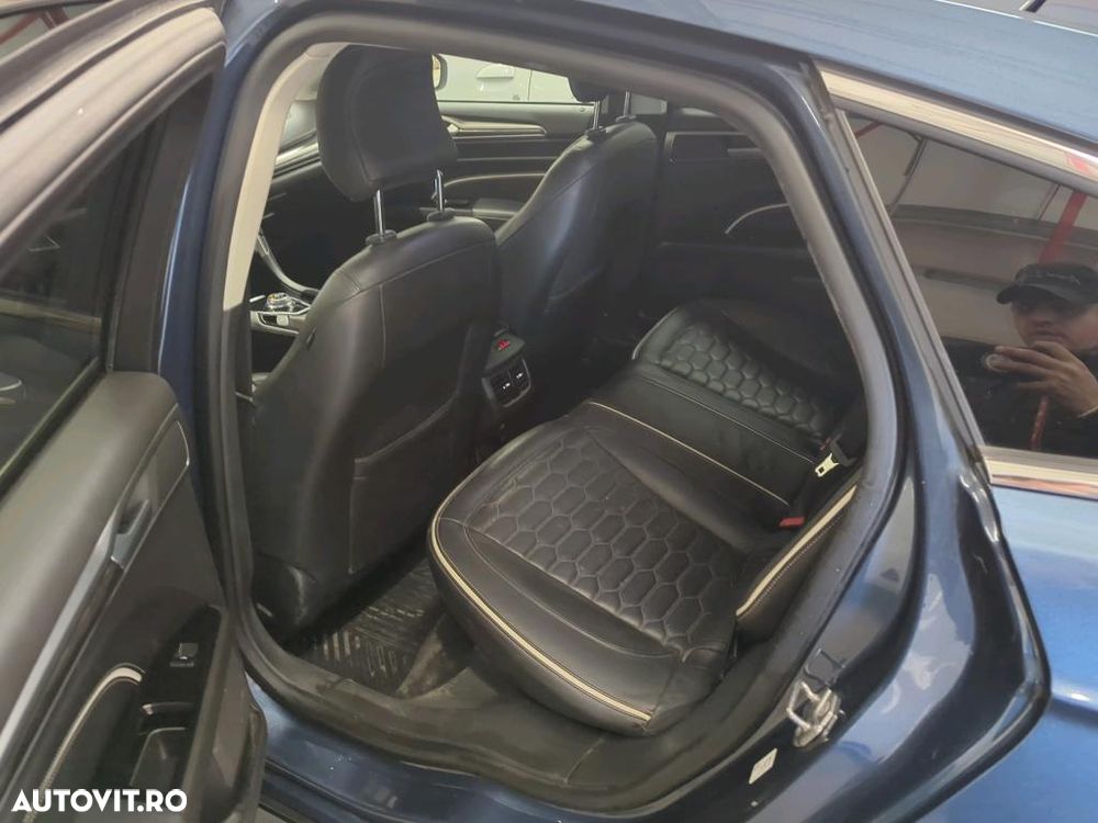 Ford Mondeo 2.0 TDCI Aut. AWD Vignale - 12