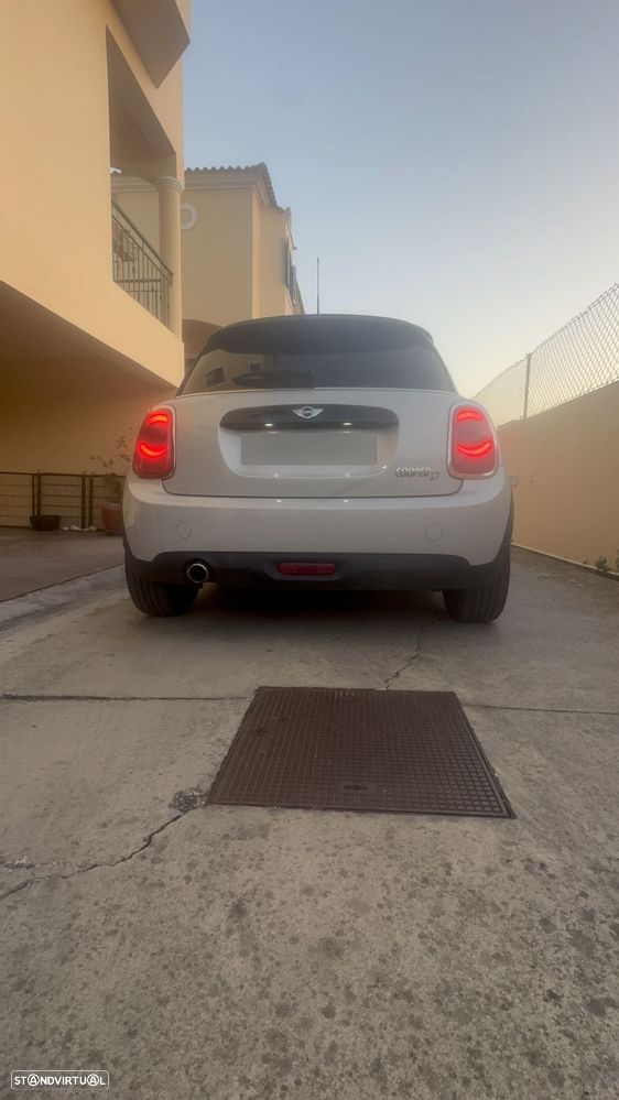 MINI 3 Portas Cooper D Auto - 12