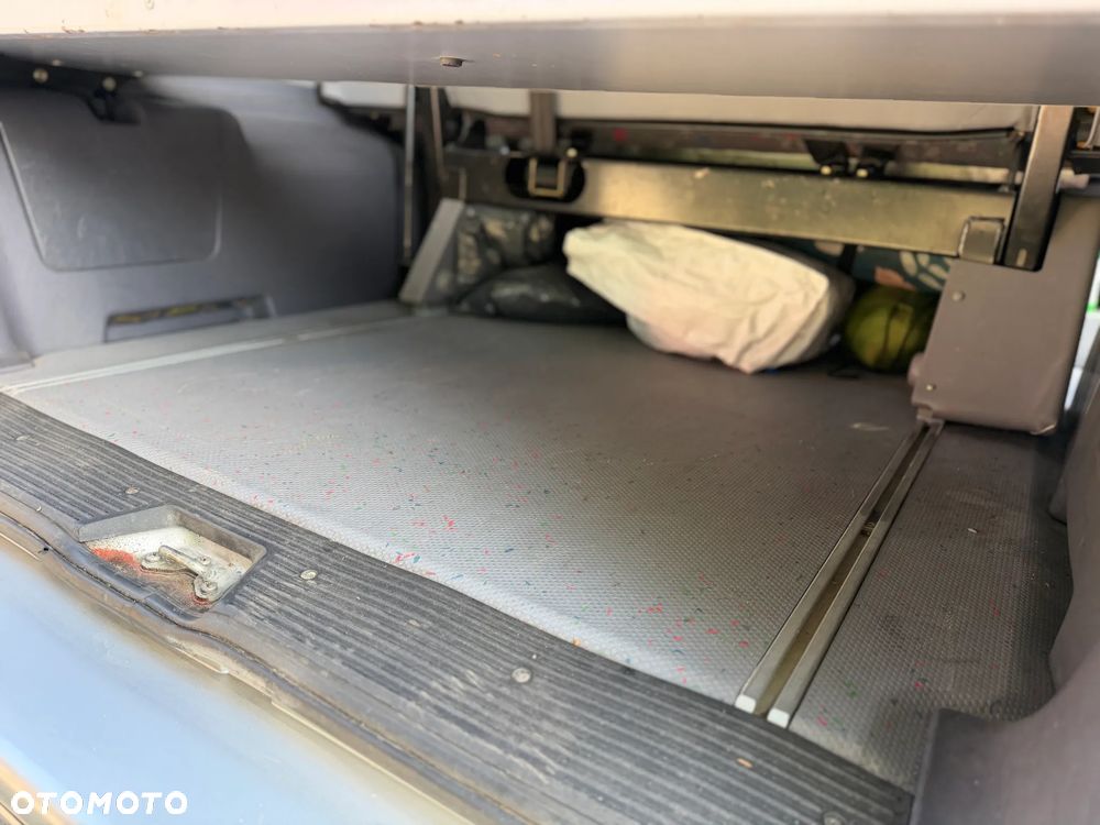 Mercedes-Benz Vito - 10