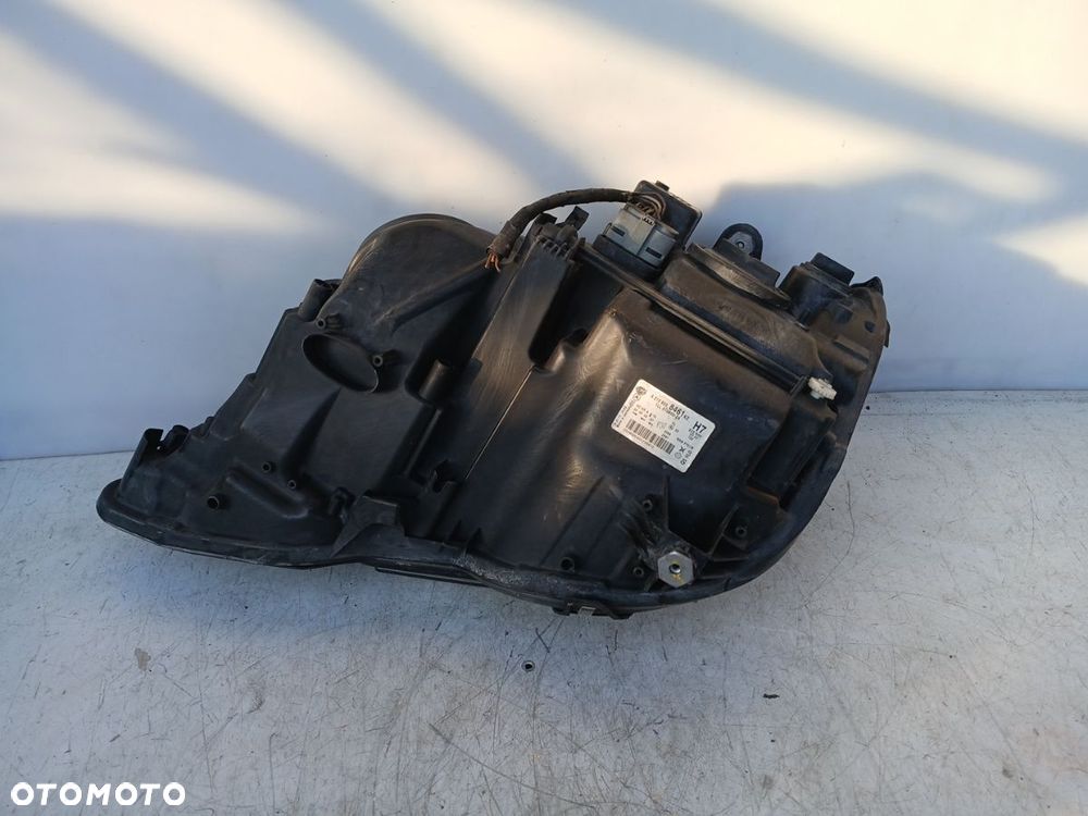 REFLEKTOR PRAWY LAMPA PRAWA PRZÓD ZWYKŁY MERCEDES E-KLASA W212 A2128208461 - 3